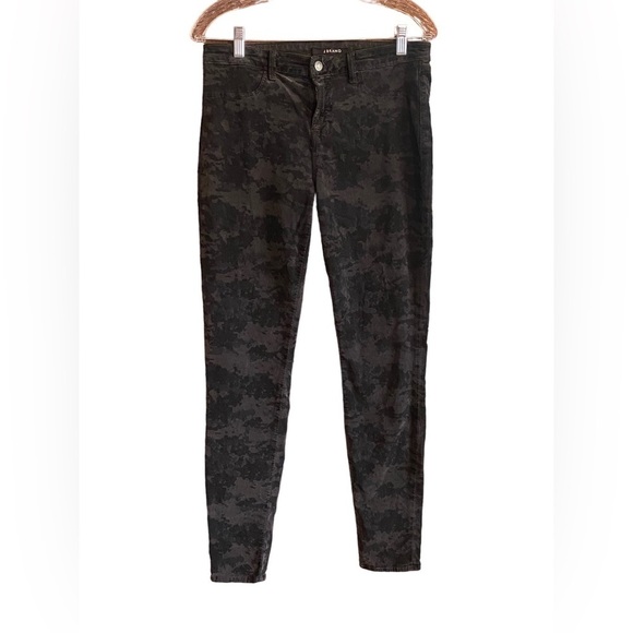 J Brand Super Skinny Olive Velvet Camo Pants, Size 30 - Picture 6 of 8